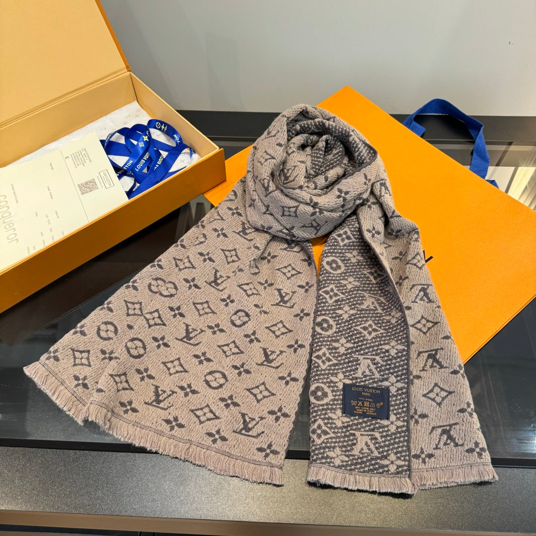 wool floral Scarf for men - alternate angle view 2