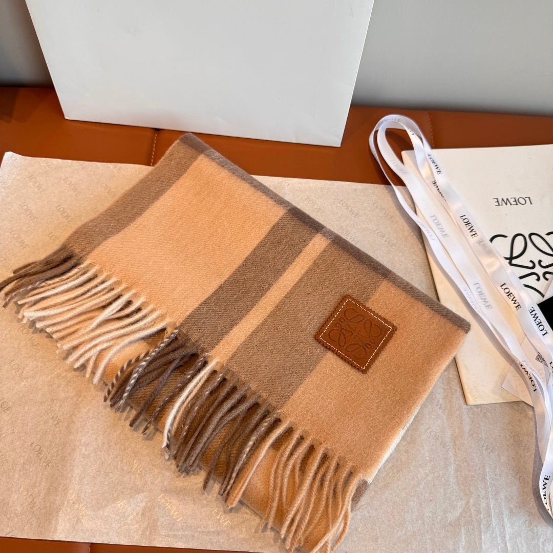 velvet minimalist Scarf for men - alternate angle view 7