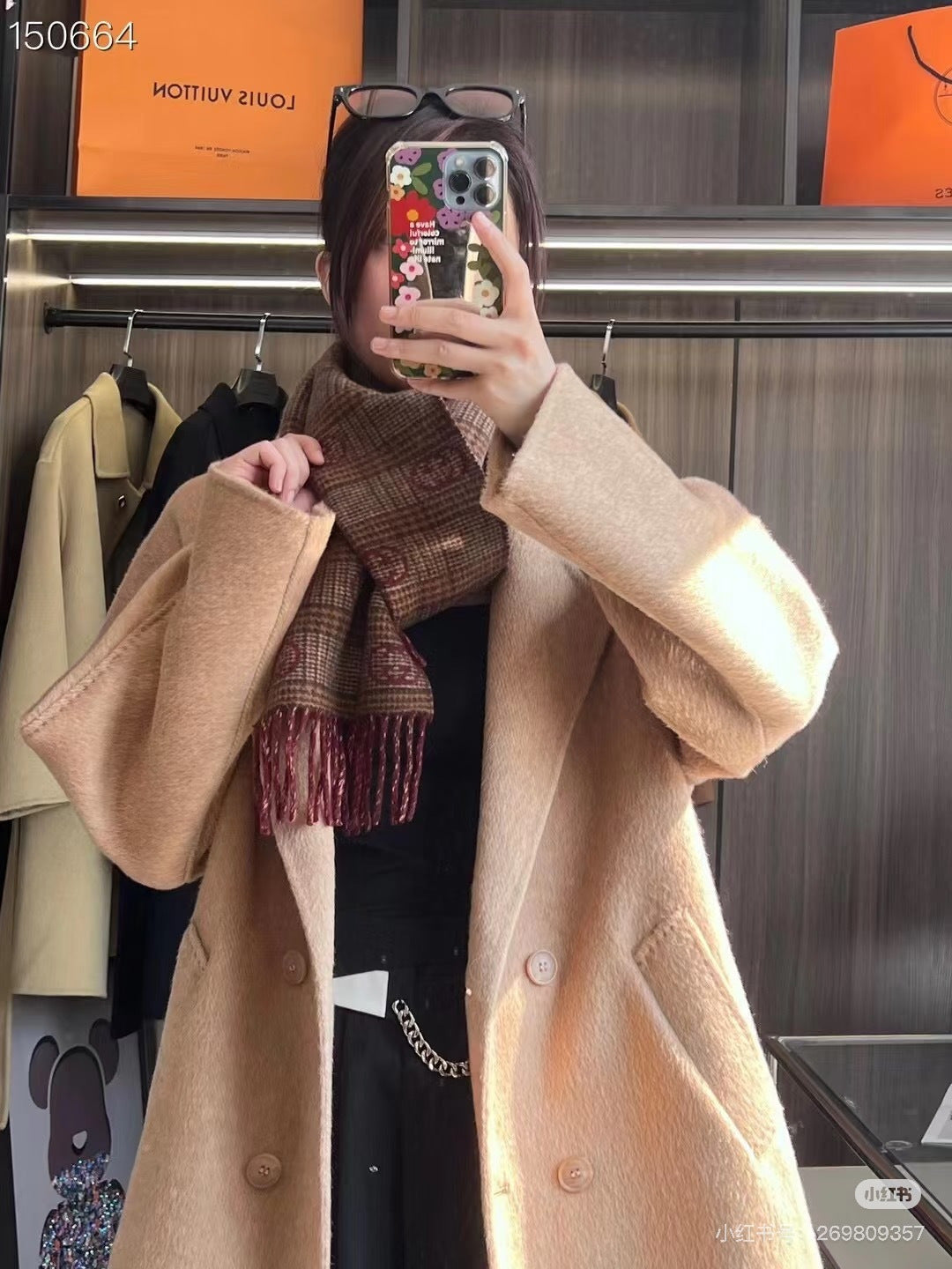 velvet luxury Scarf for women - alternate angle view 2