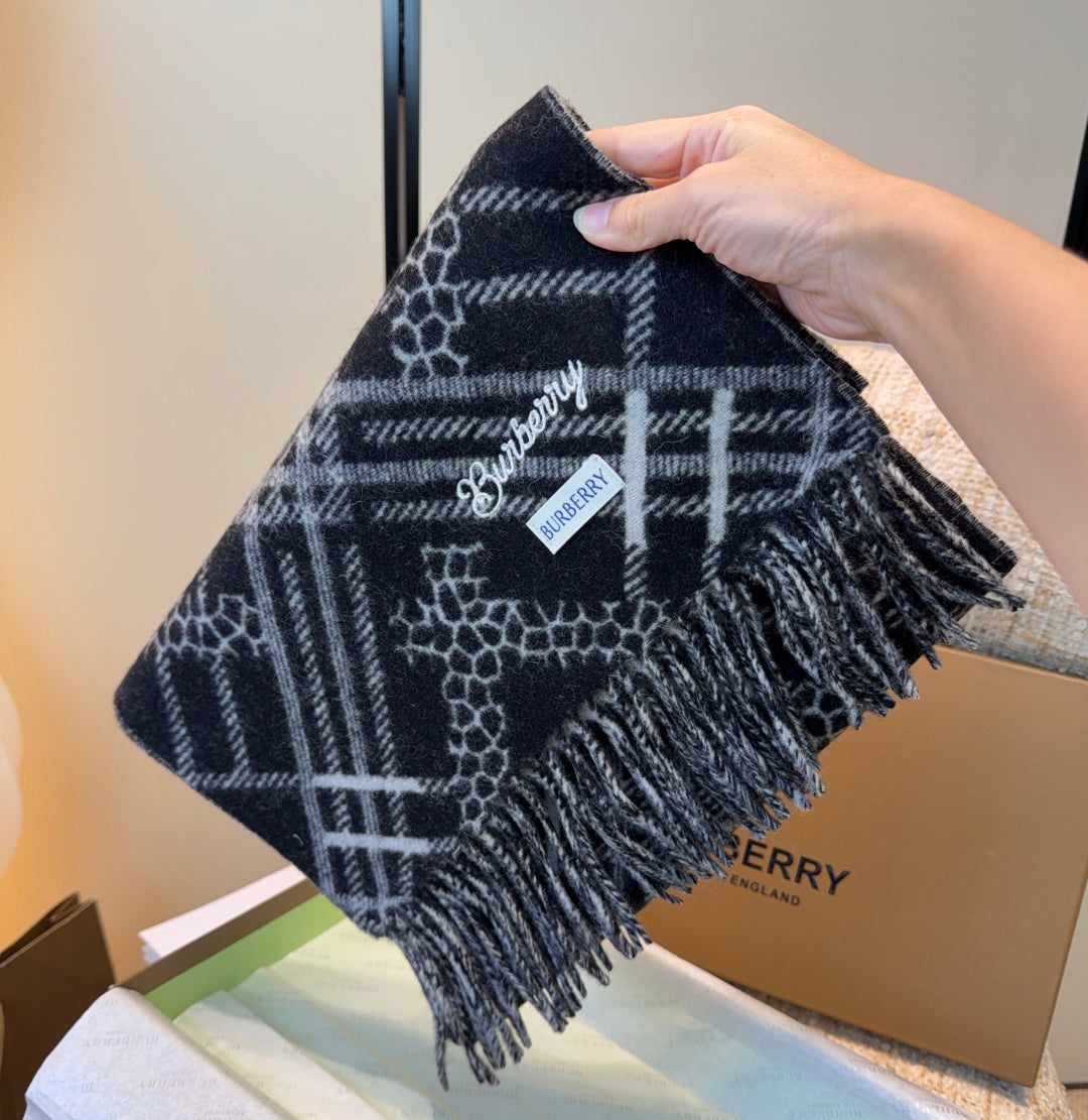 stylish Scarf for men - alternate angle view 4