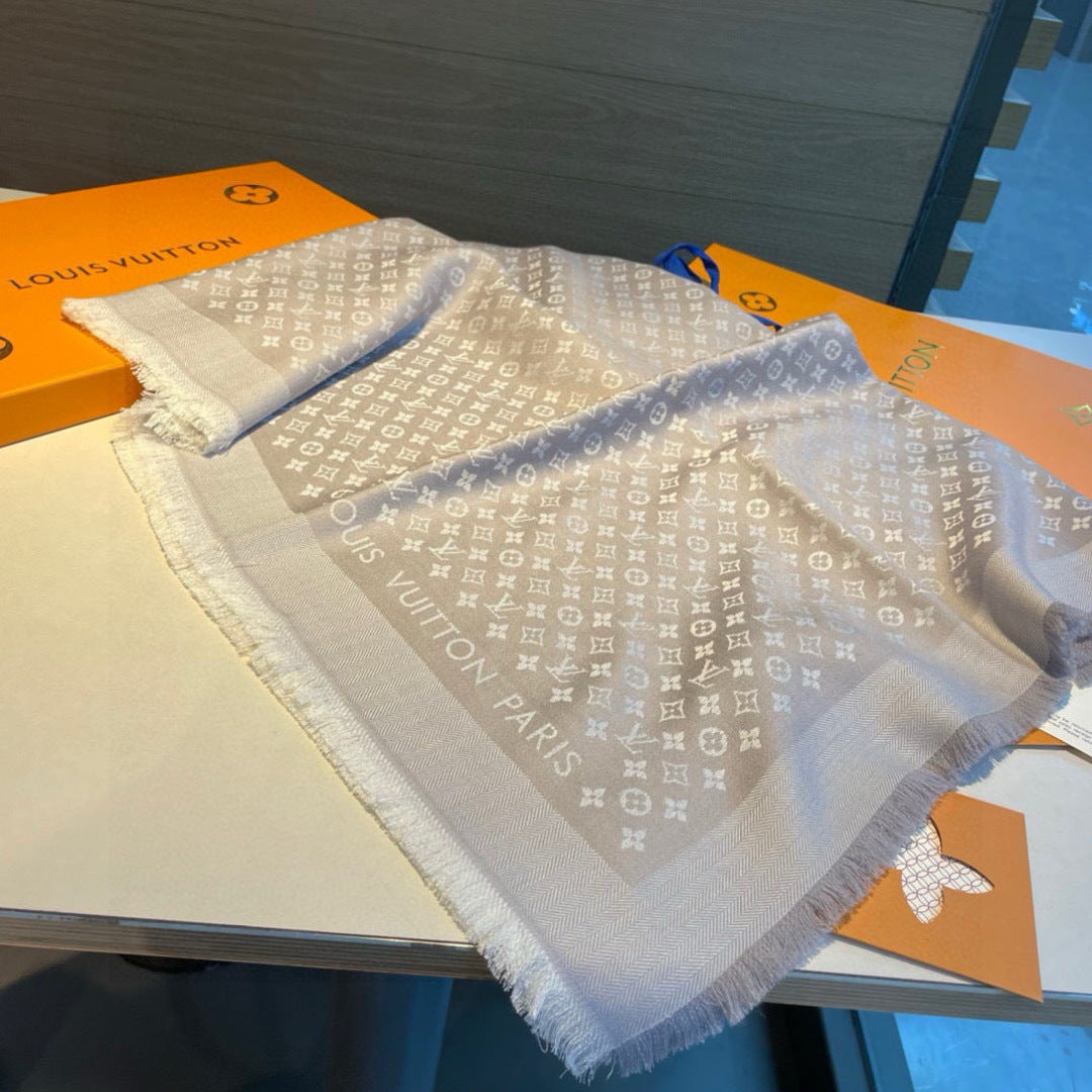 wool floral Shawl for women - alternate angle view 5