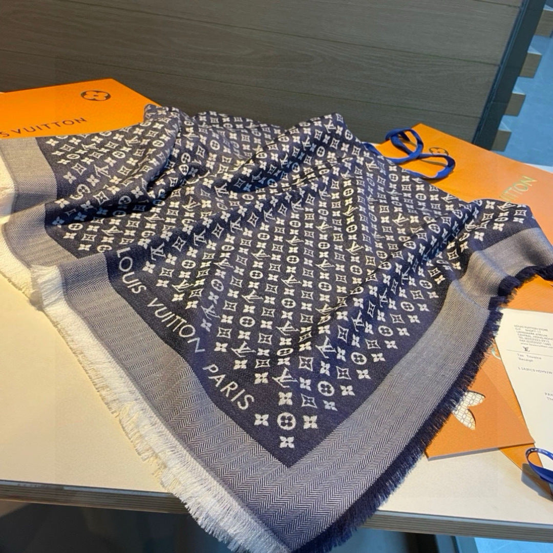 wool floral Shawl for women - alternate angle view 4