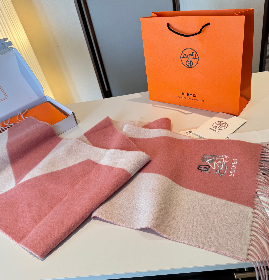 velvet stylish Scarf for men - alternate angle view 9