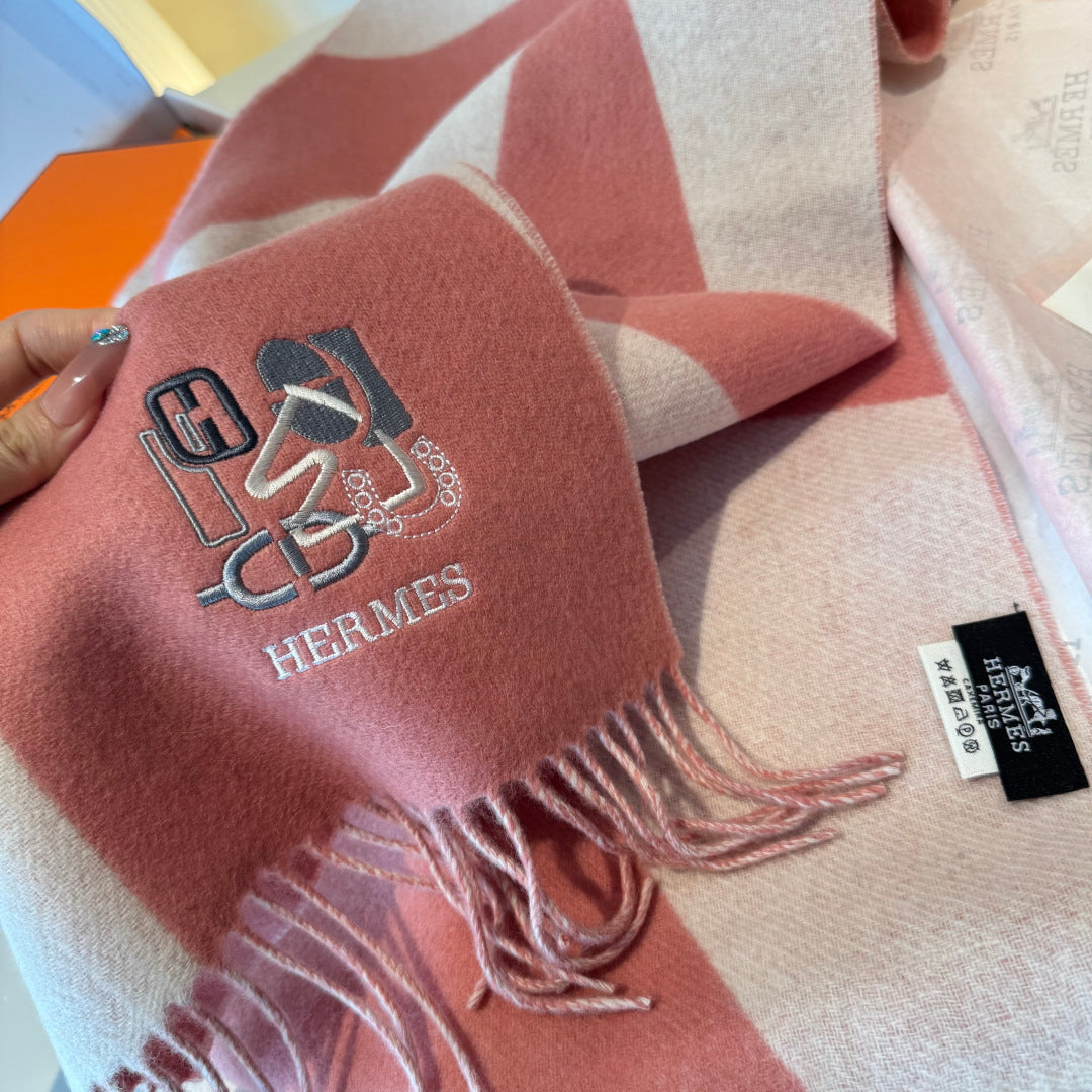 velvet stylish Scarf for men - alternate angle view 8