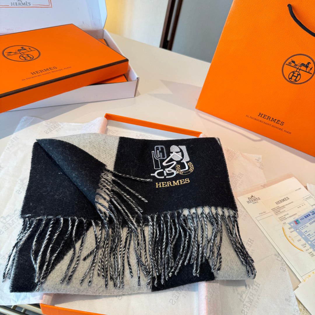 velvet stylish Scarf for men - alternate angle view 4