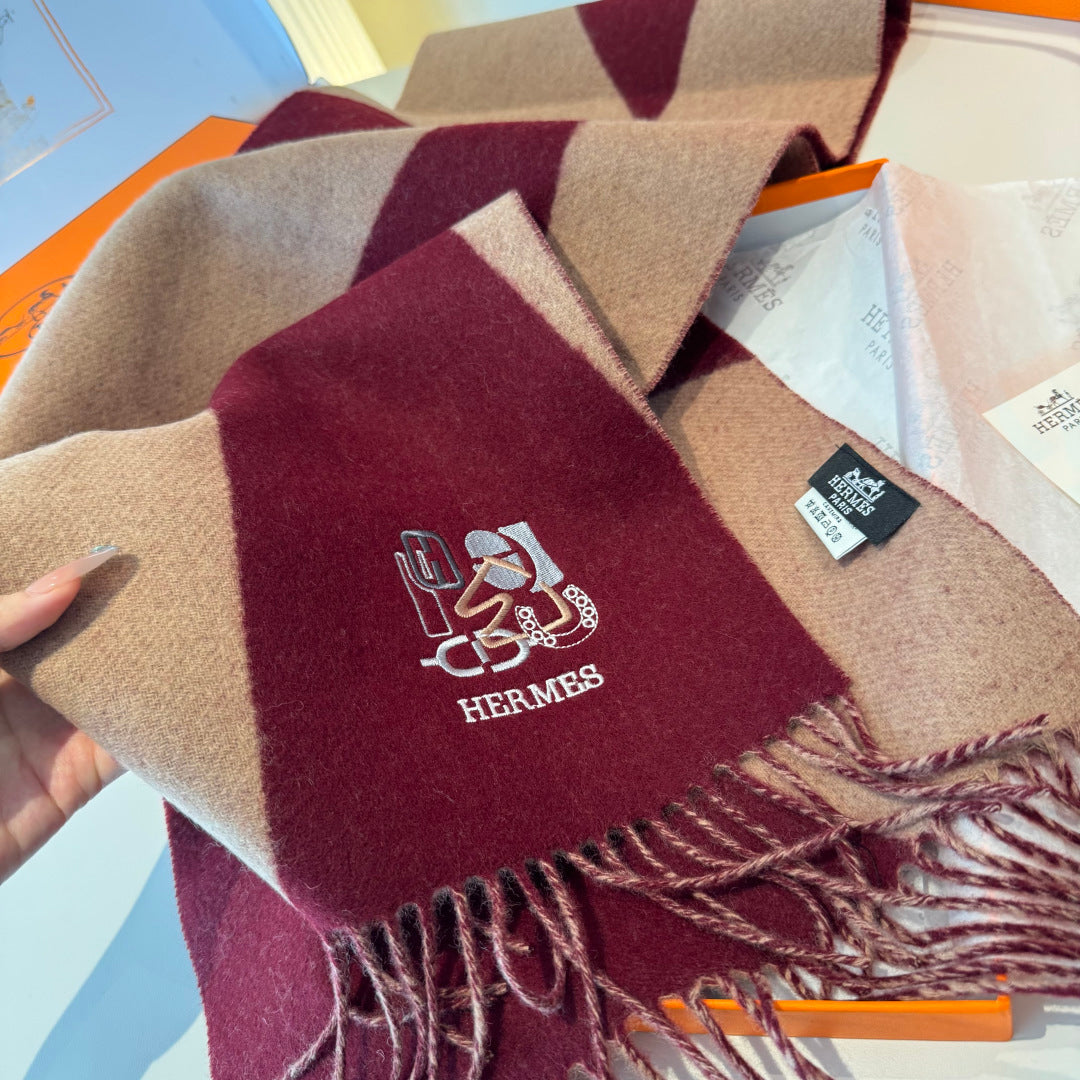 velvet stylish Scarf for men - alternate angle view 8