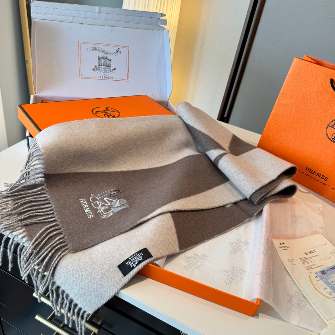 velvet stylish Scarf for men - alternate angle view 5
