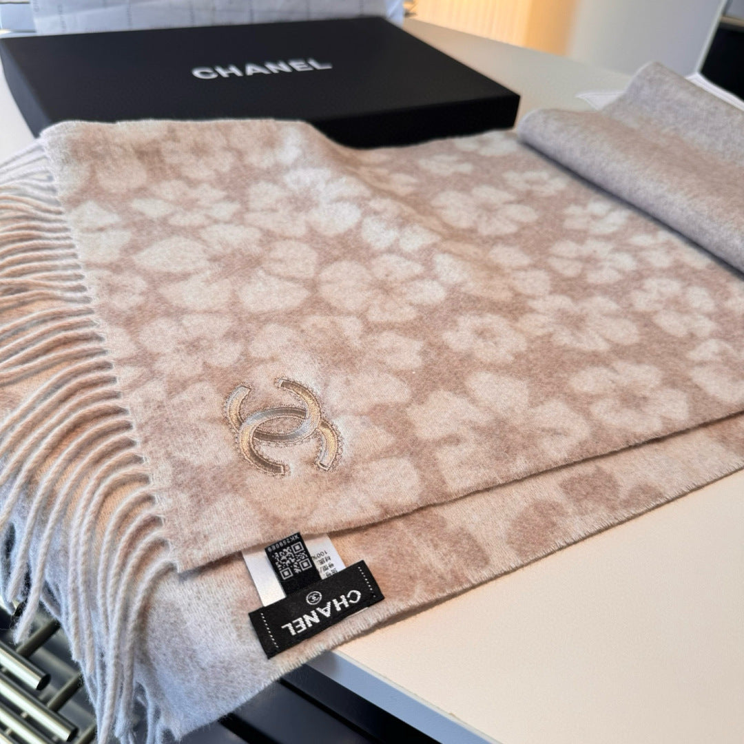 velvet elegant Scarf for women - alternate angle view 8