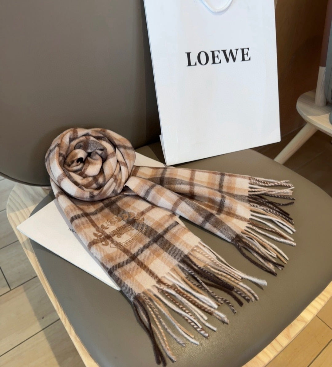 stylish Scarf for men - alternate angle view 10