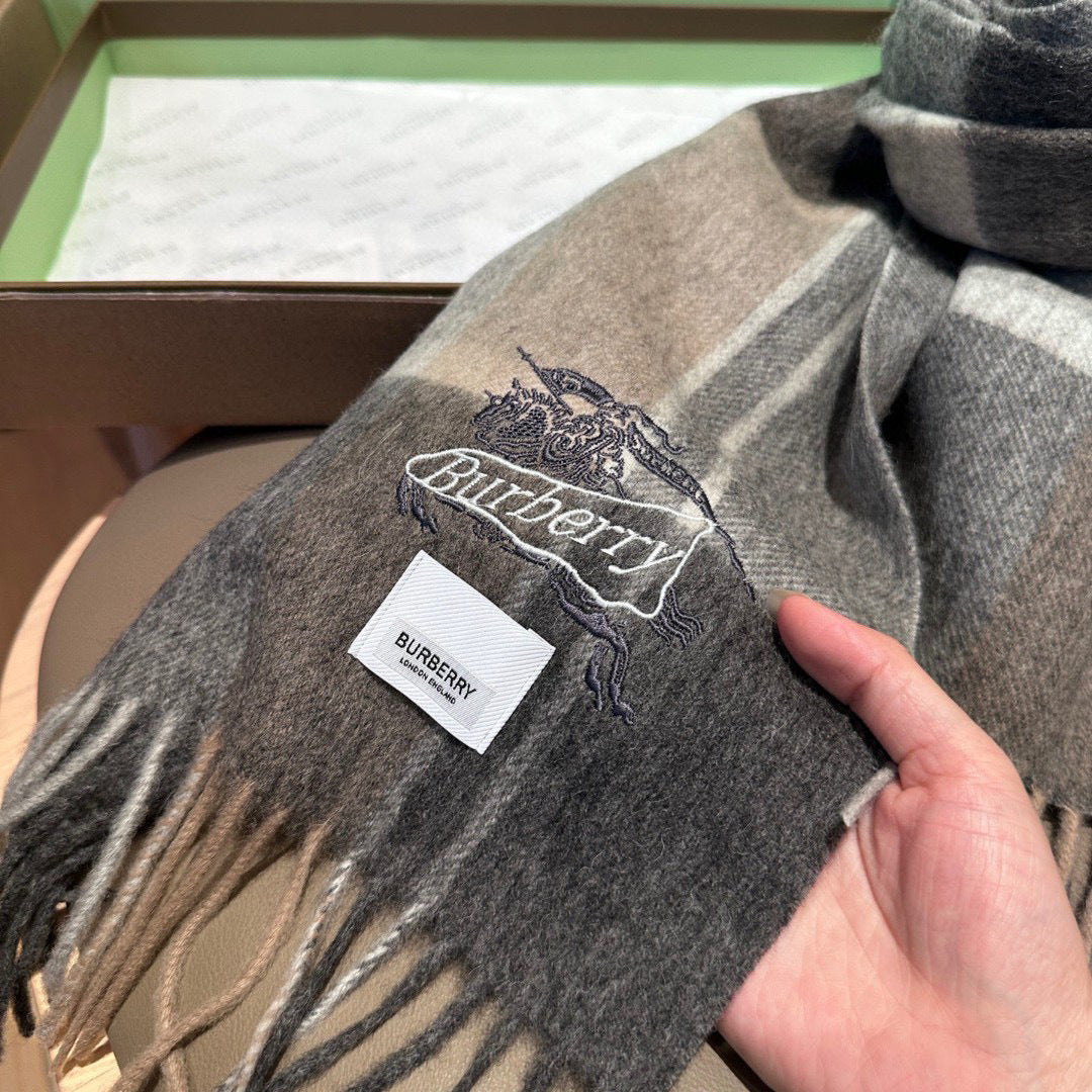 stylish Scarf for men - alternate angle view 10