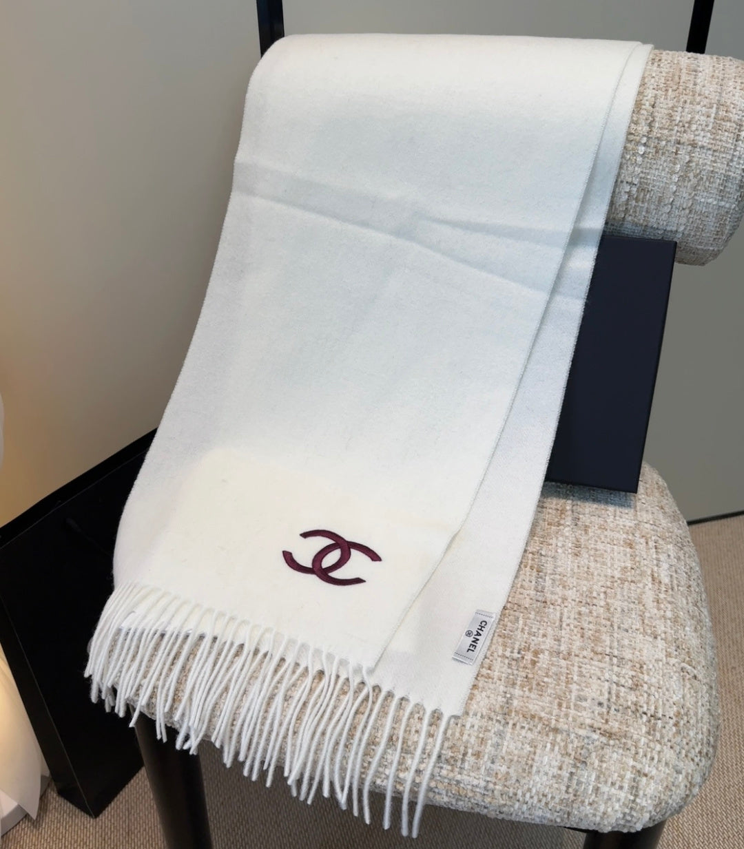 stylish Scarf for men - alternate angle view 10