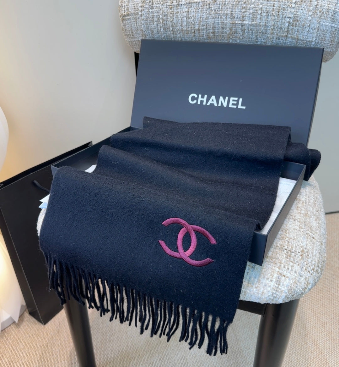 stylish Scarf for men - alternate angle view 6