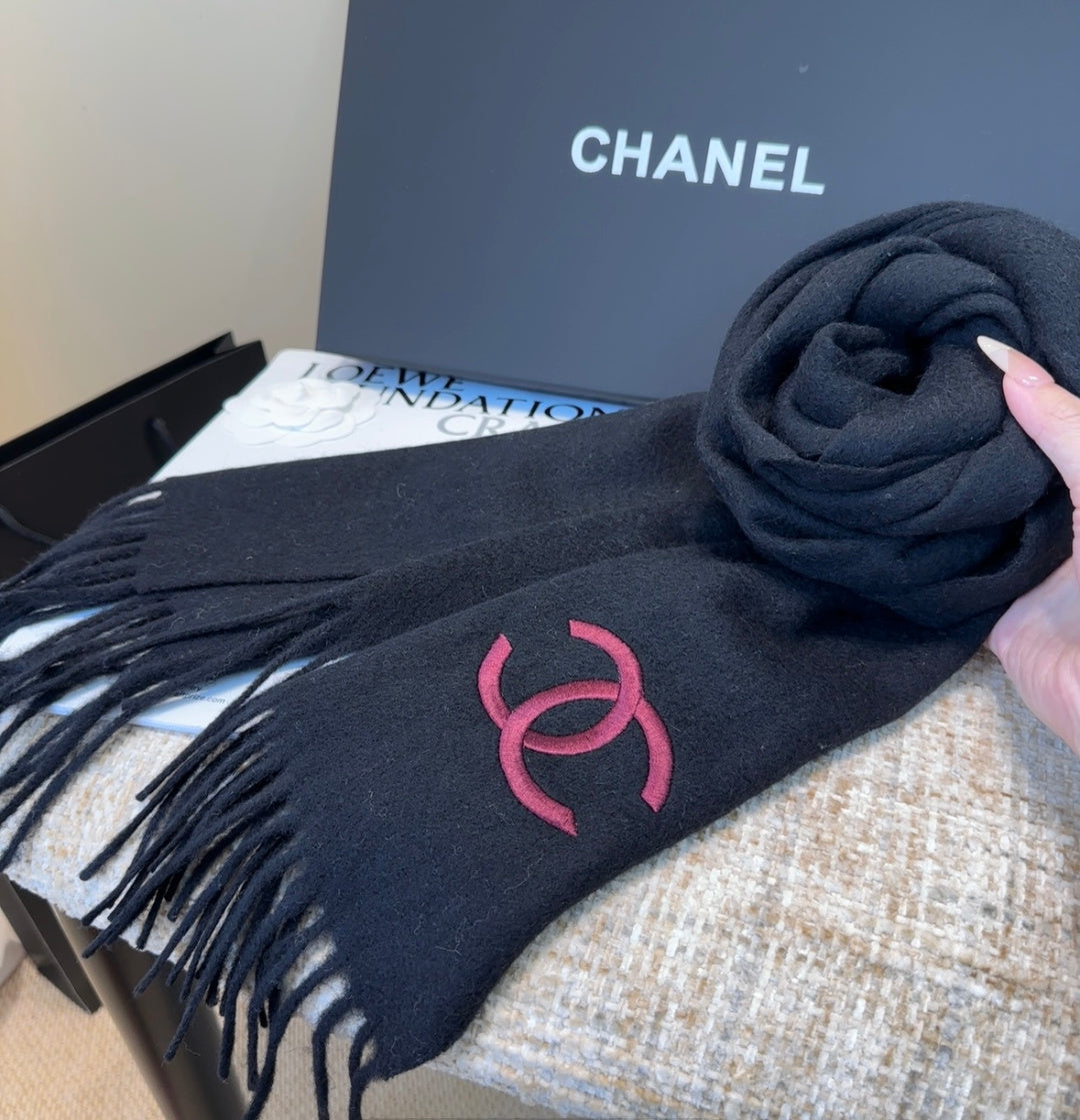 stylish Scarf for men - alternate angle view 12
