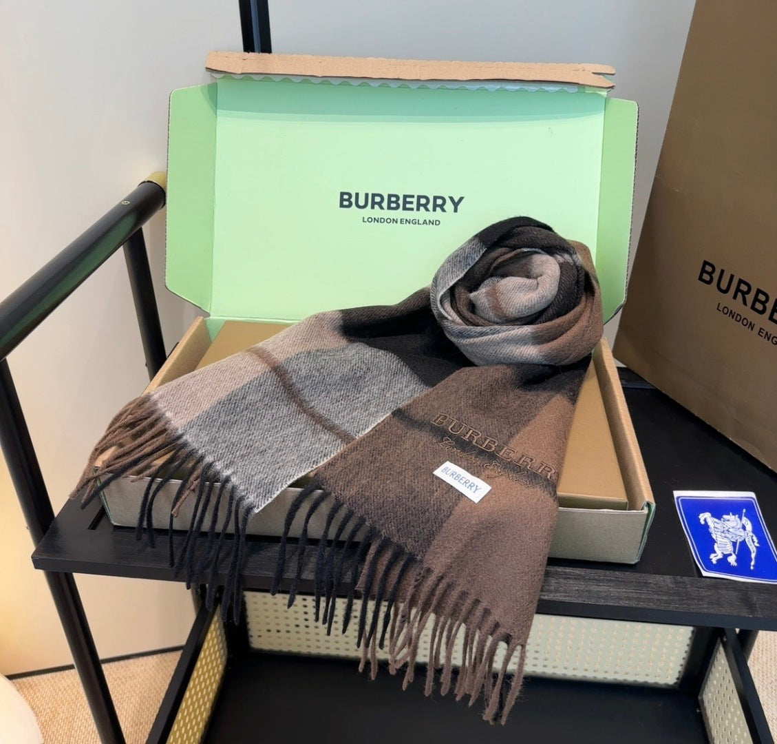 stylish Scarf for men - alternate angle view 9
