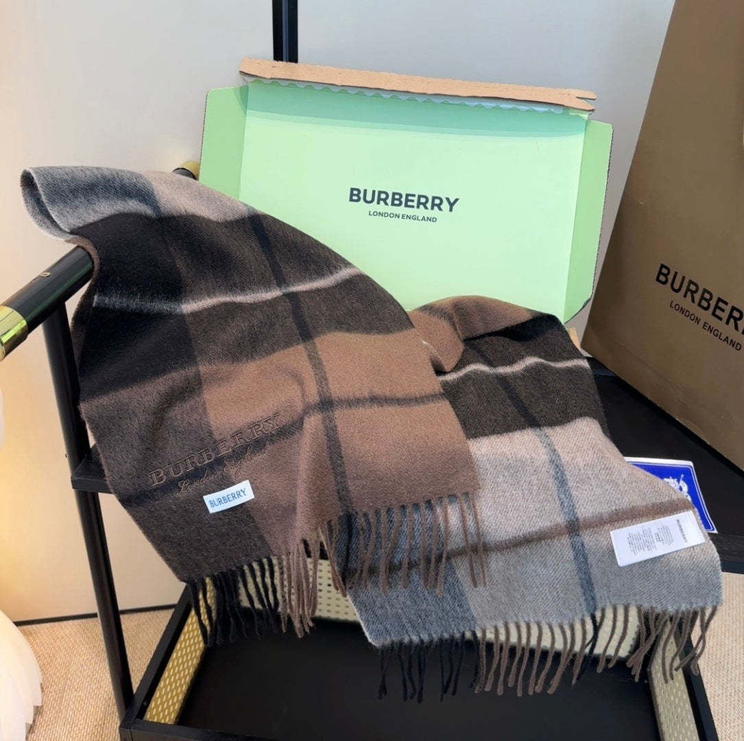 stylish Scarf for men - alternate angle view 7