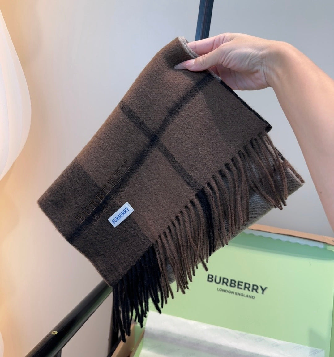 stylish Scarf for men - alternate angle view 3
