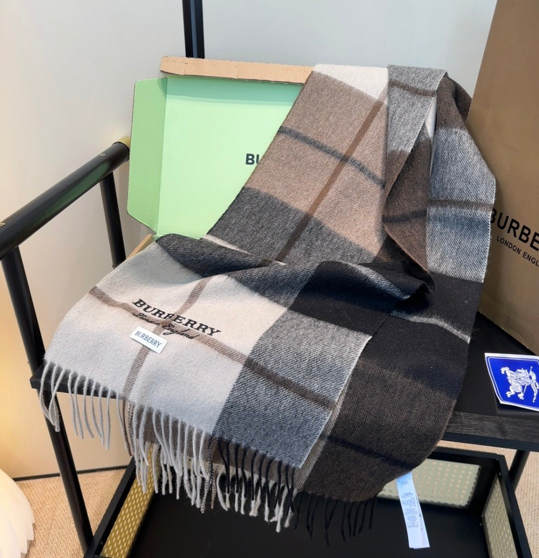 stylish Scarf for men - alternate angle view 8