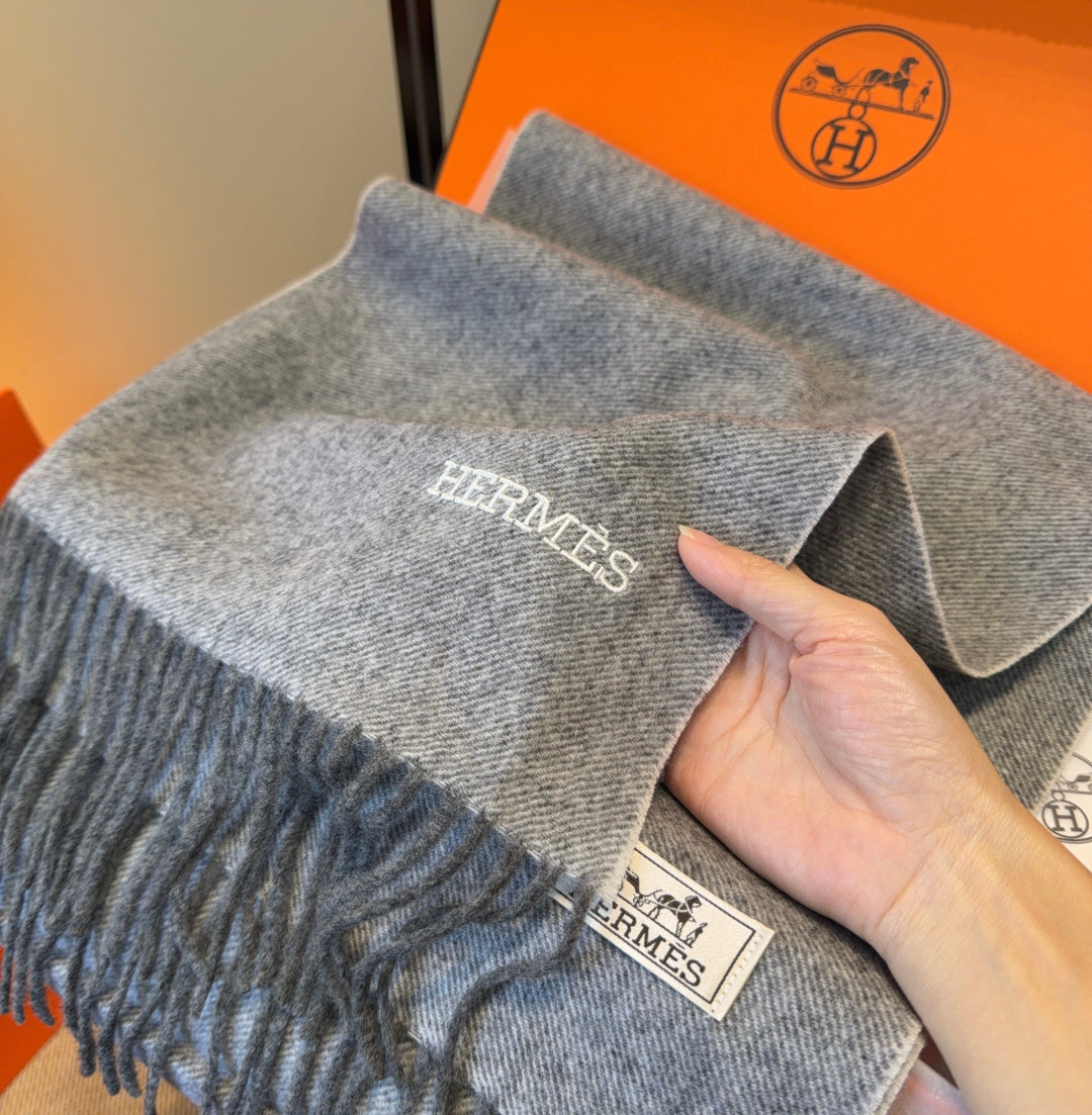 elegant Scarf for unisex couple - alternate angle view 7