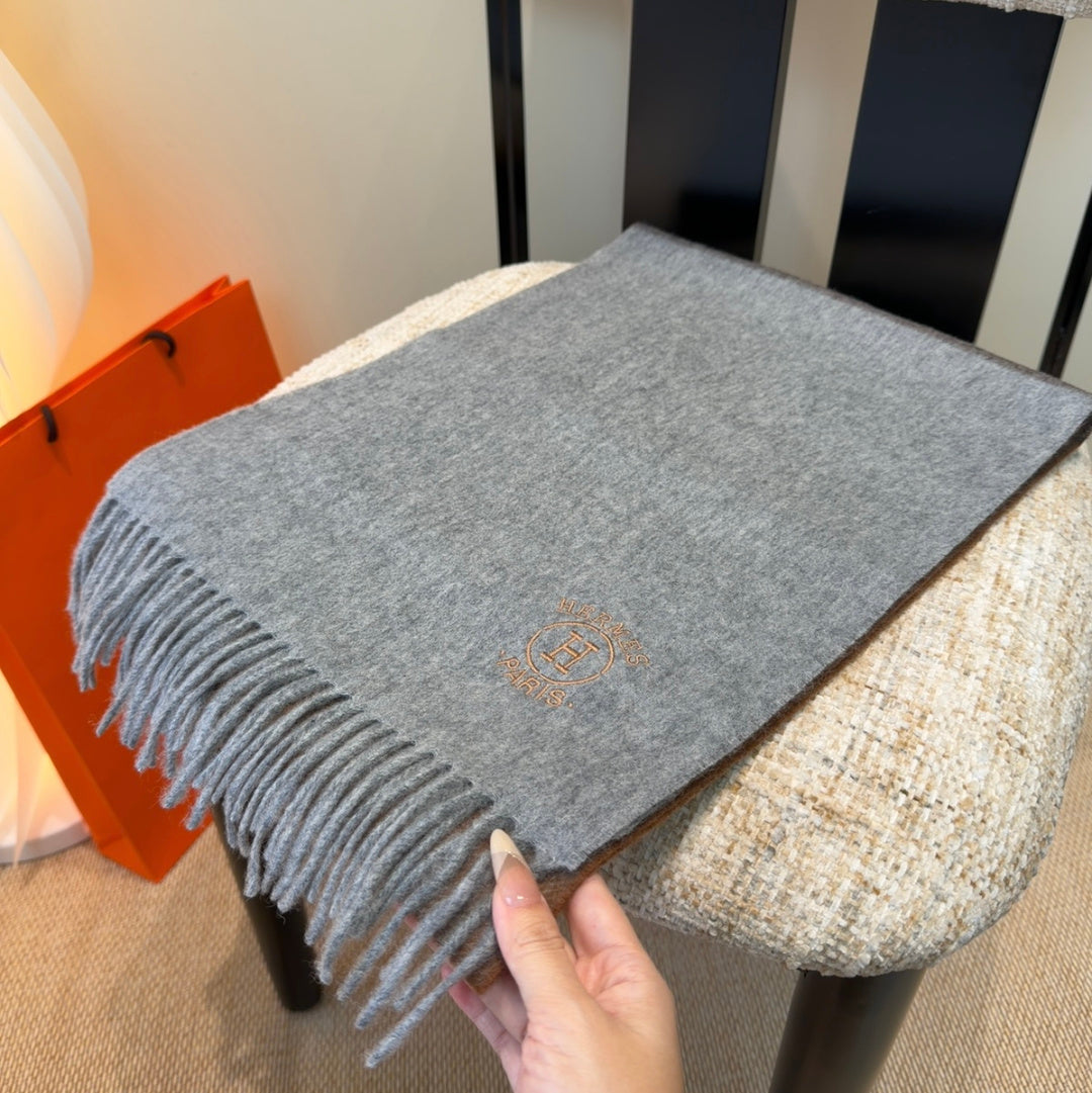 elegant Scarf for unisex couple - alternate angle view 5