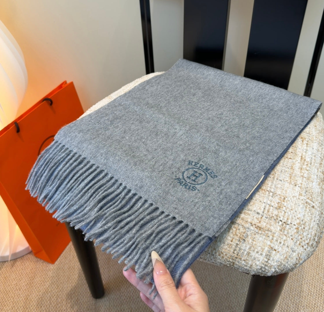 elegant Scarf for unisex couple - alternate angle view 5