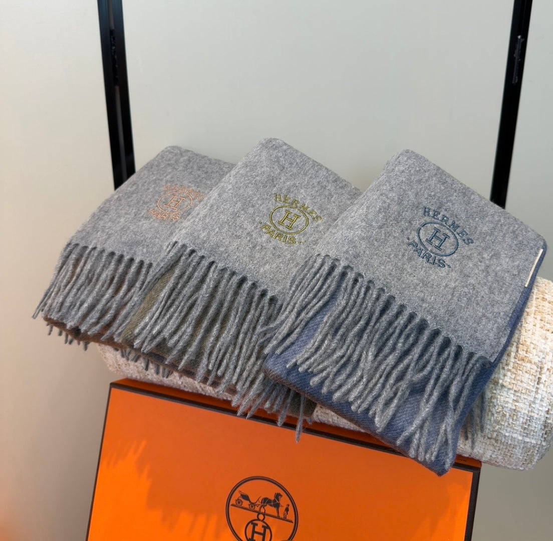 elegant Scarf for unisex couple - alternate angle view 2