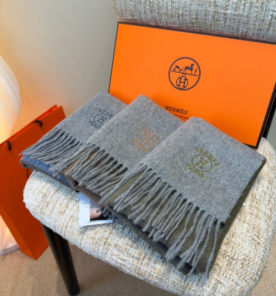 elegant Scarf for unisex couple - alternate angle view 2