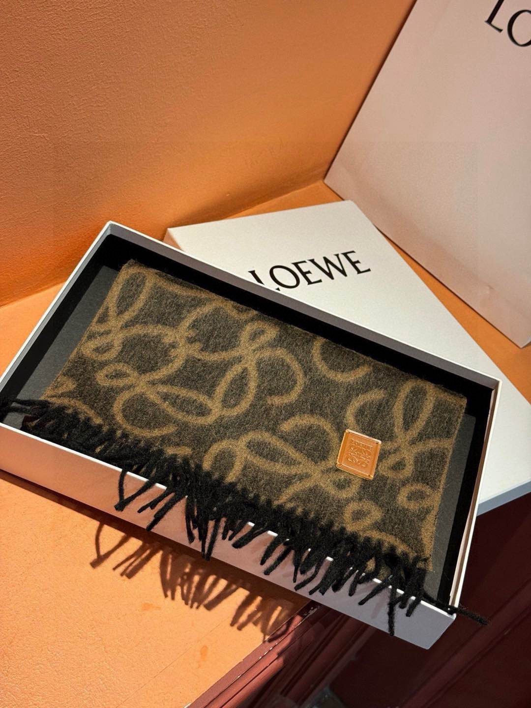 camel wool floral Scarf for women - alternate angle view 3