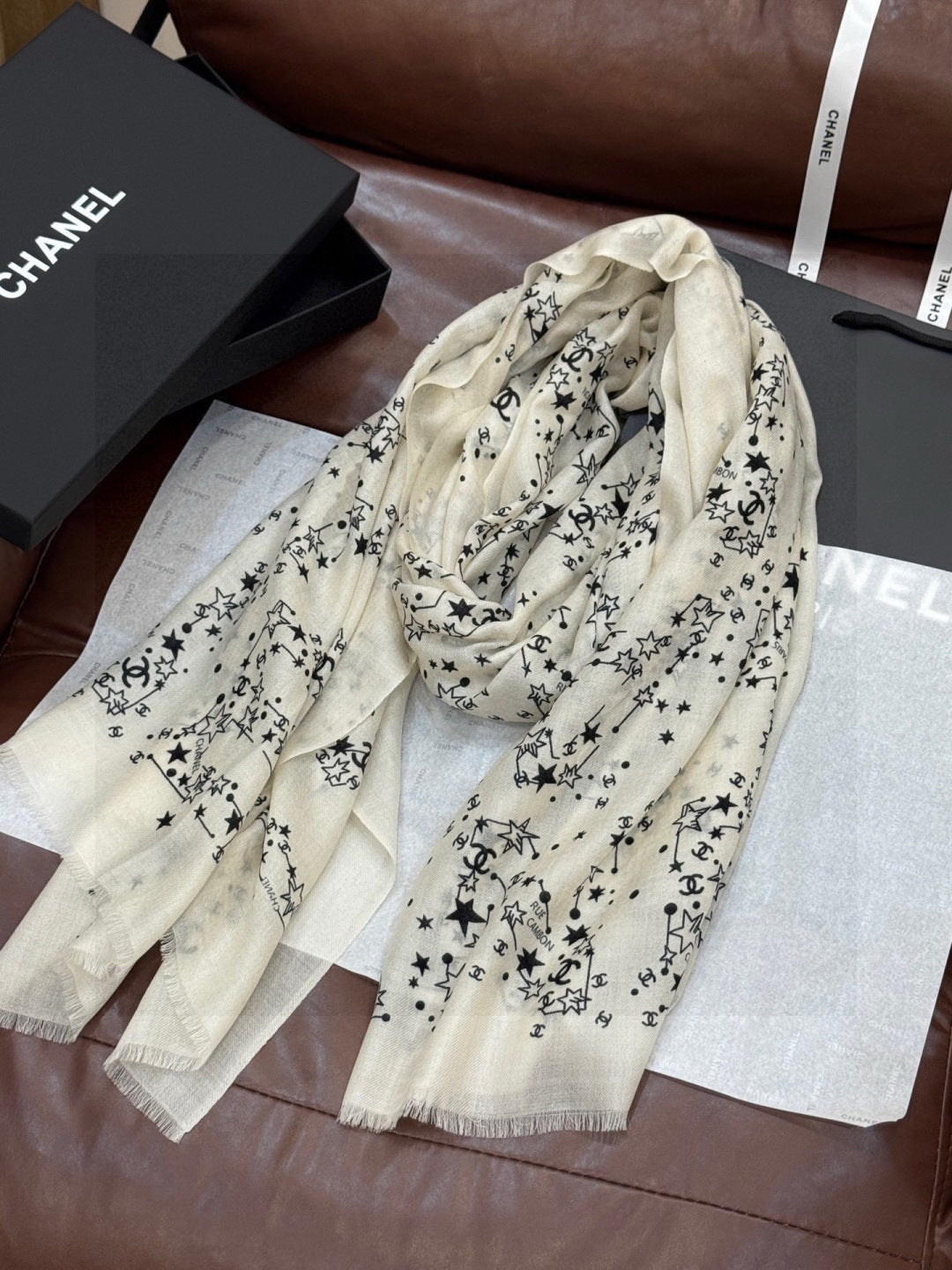 rose velvet fashion accessory for women - alternate angle view 5