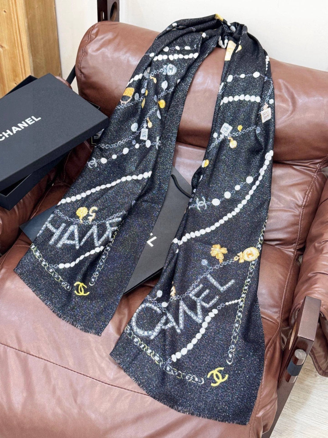 unique Scarf for women - alternate angle view 5