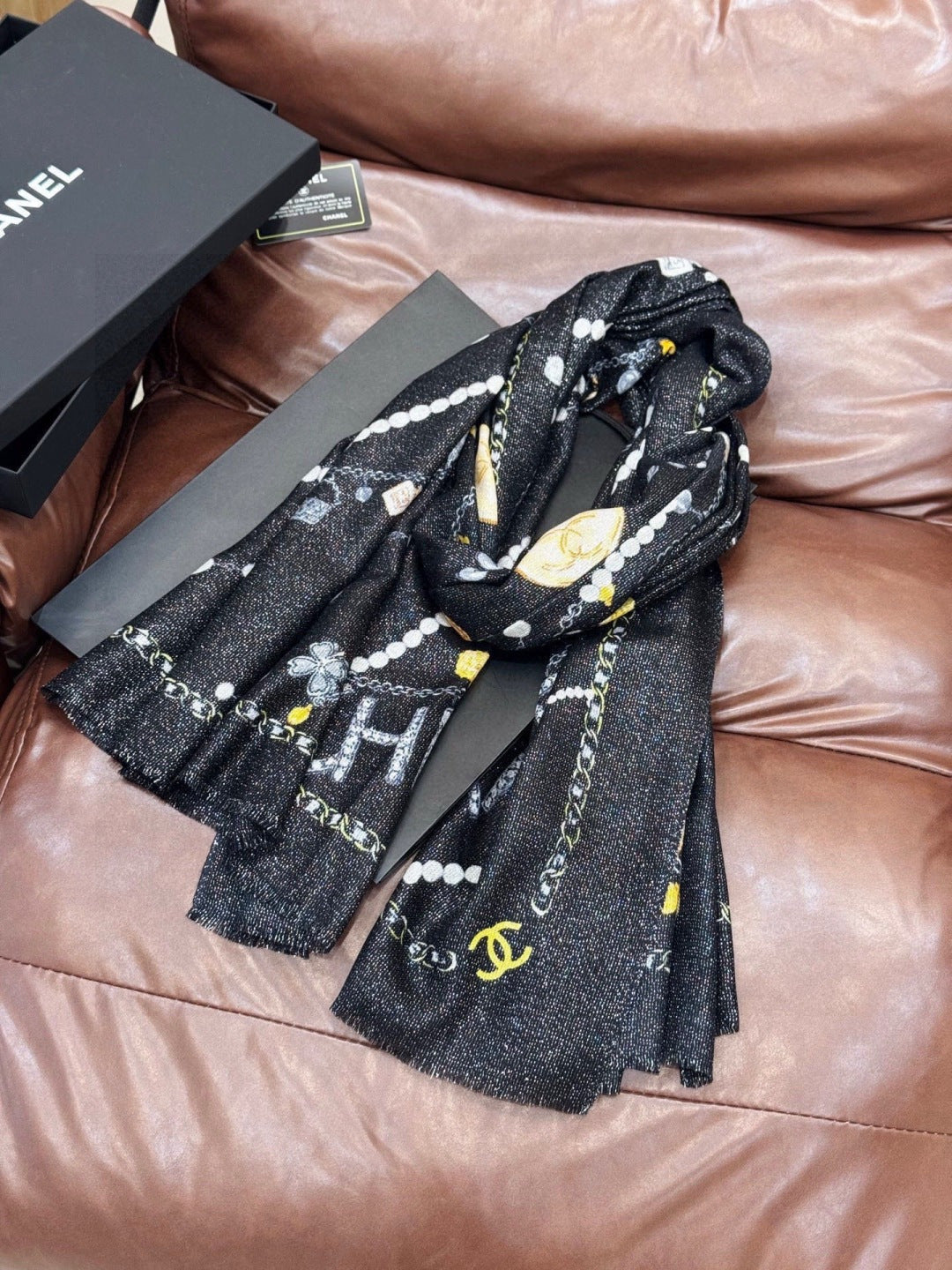 unique Scarf for women - alternate angle view 6