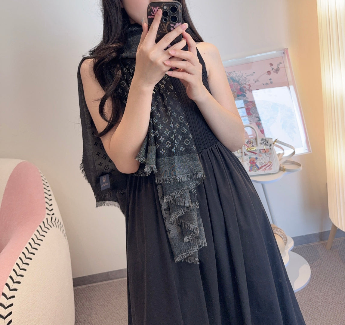 two-tone velvet floral Shawl for women - alternate angle view 2
