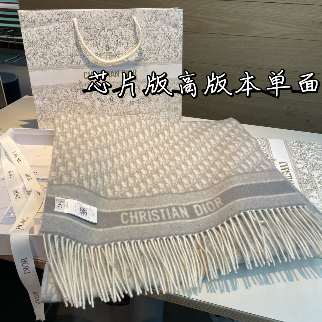 delicate Scarf for women - alternate angle view 4