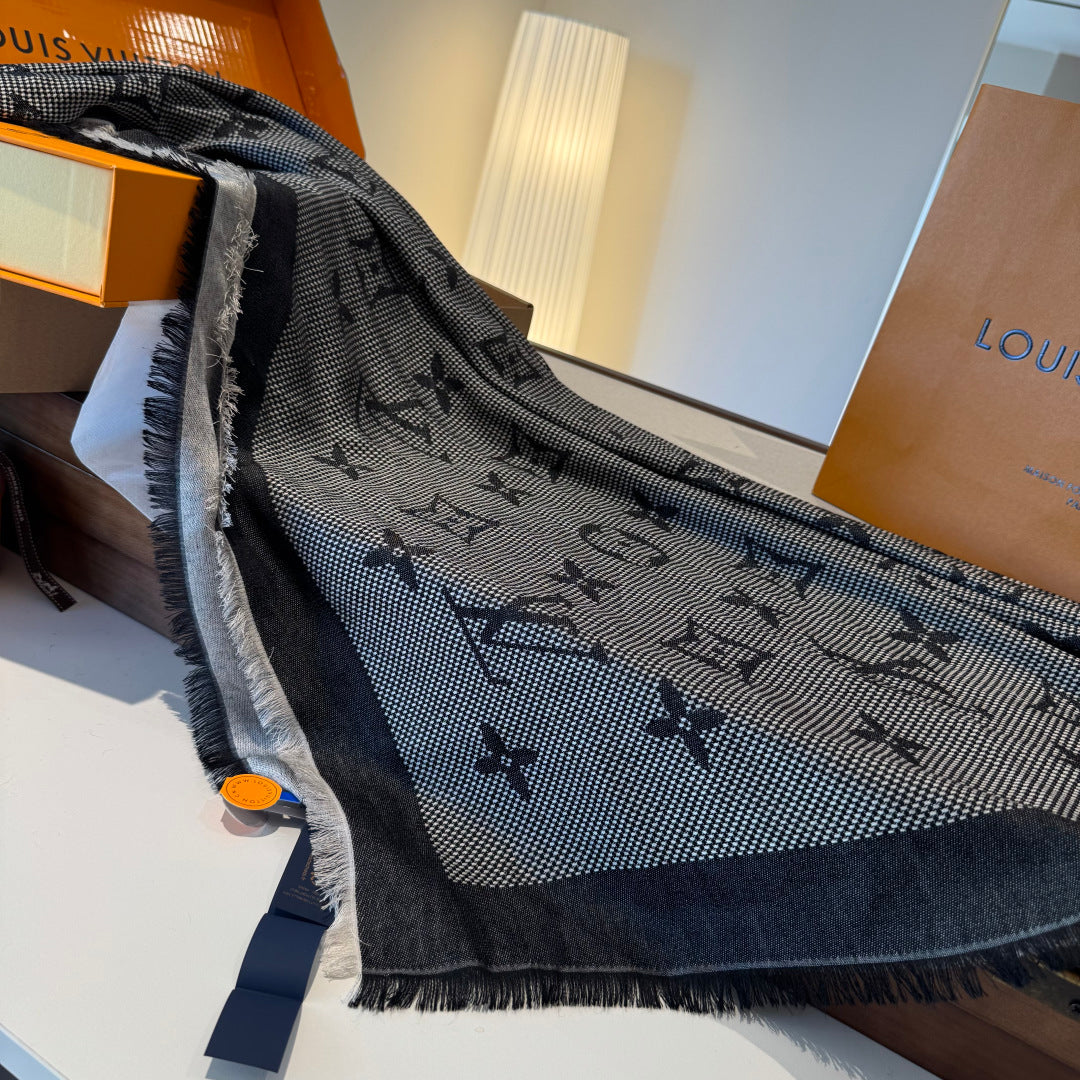 wool luxury Shawl for women - alternate angle view 4