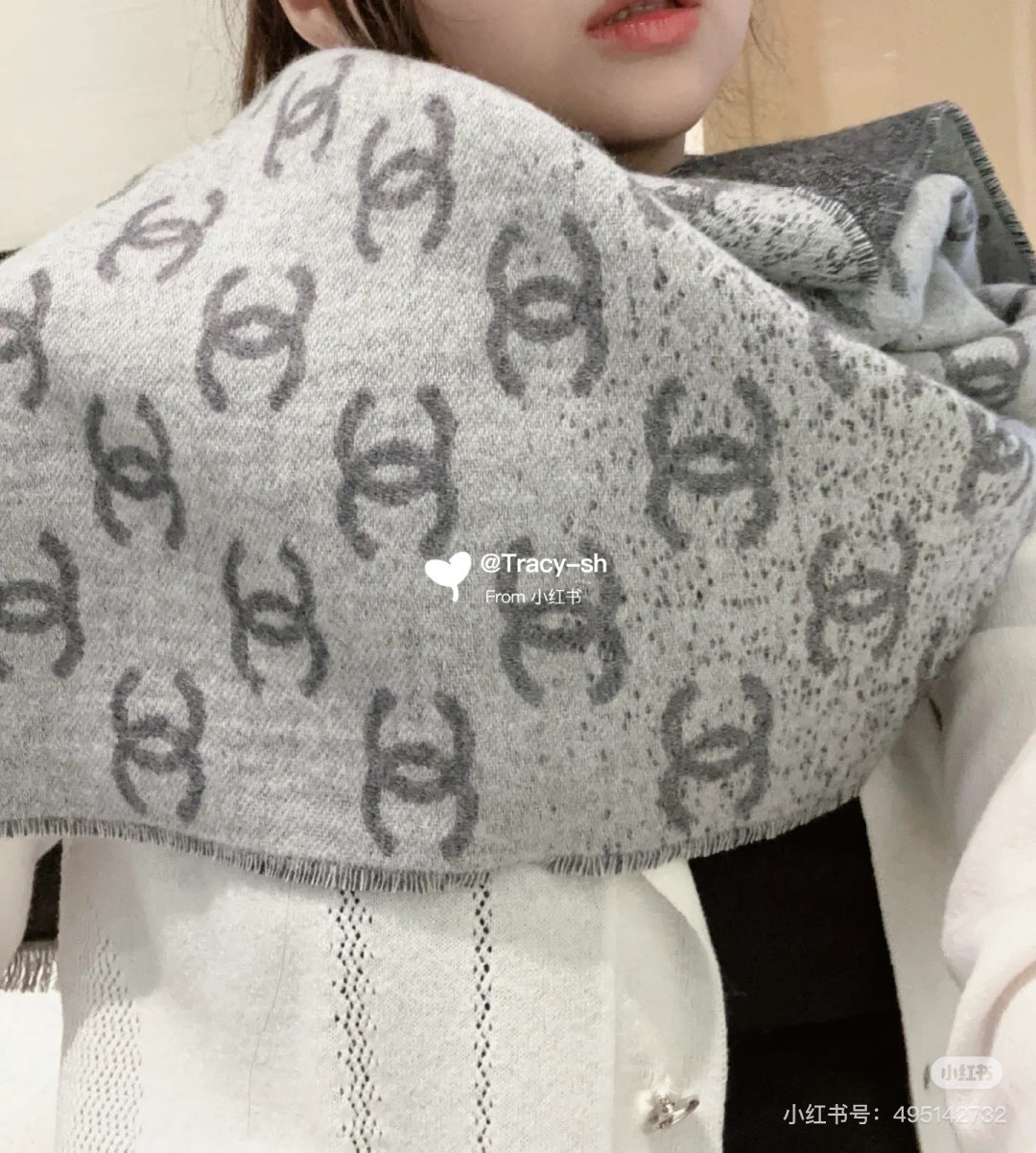 multicolor minimalist Scarf for unisex couple - alternate angle view 3