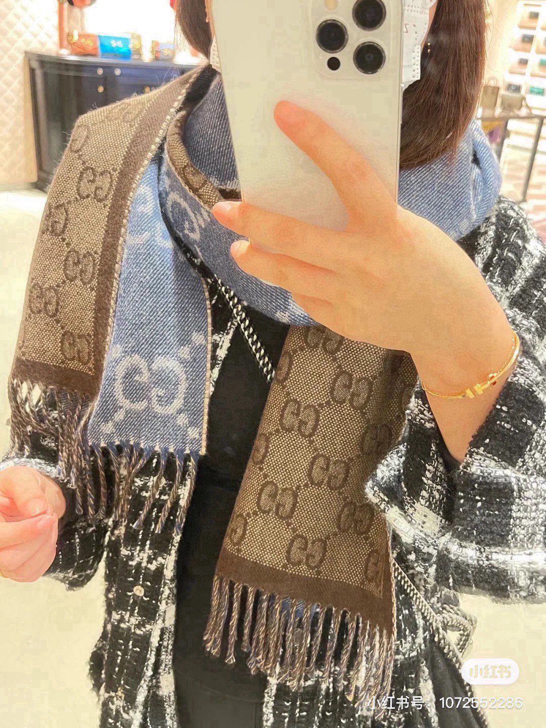 contrast color wool floral Scarf for men - alternate angle view 3