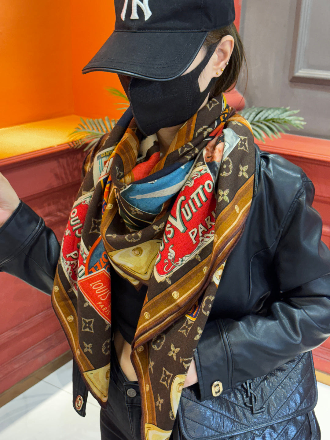 fashion accessory for women - alternate angle view 4