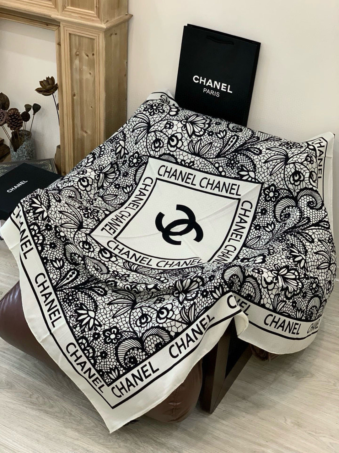 velvet elegant Shawl for women - alternate angle view 7