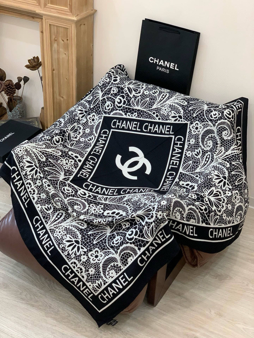 velvet elegant Shawl for women - alternate angle view 7