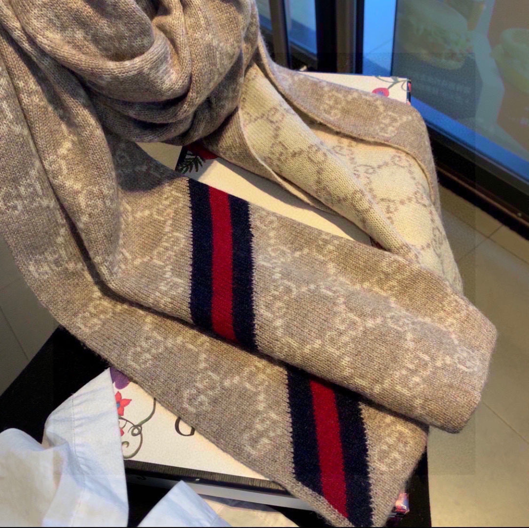 linen luxury Scarf for men - alternate angle view 7