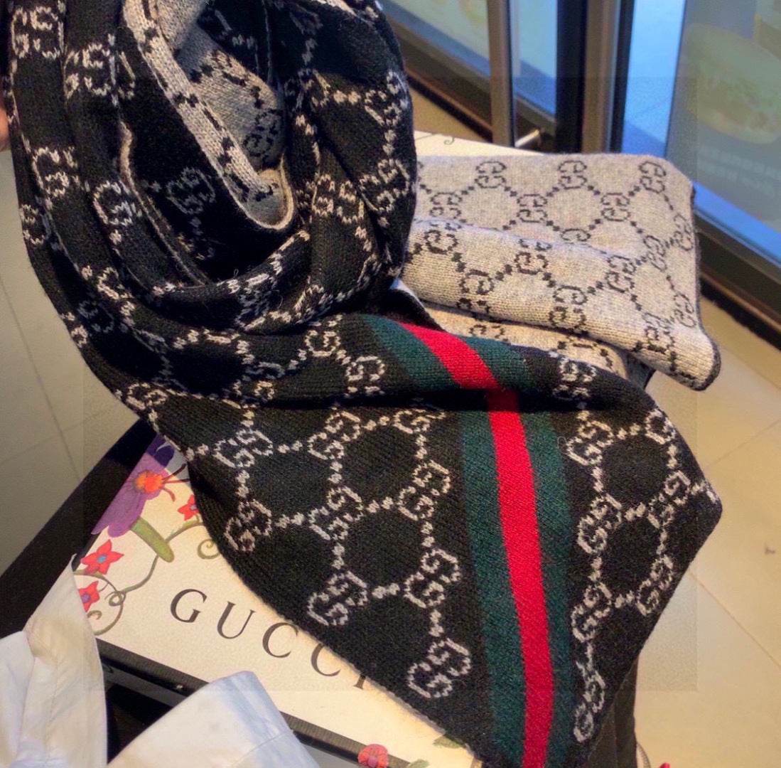 linen luxury Scarf for men - alternate angle view 8