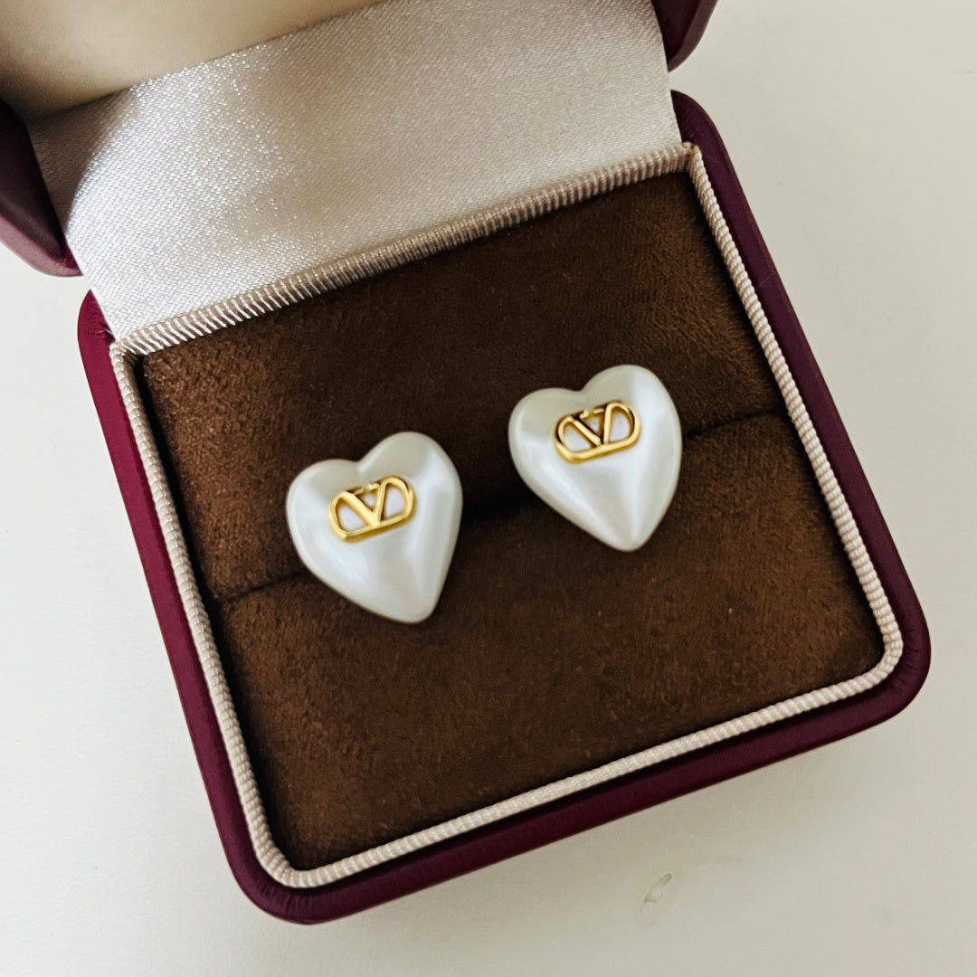 gold minimalist Stud Earrings for women - alternate angle view 7
