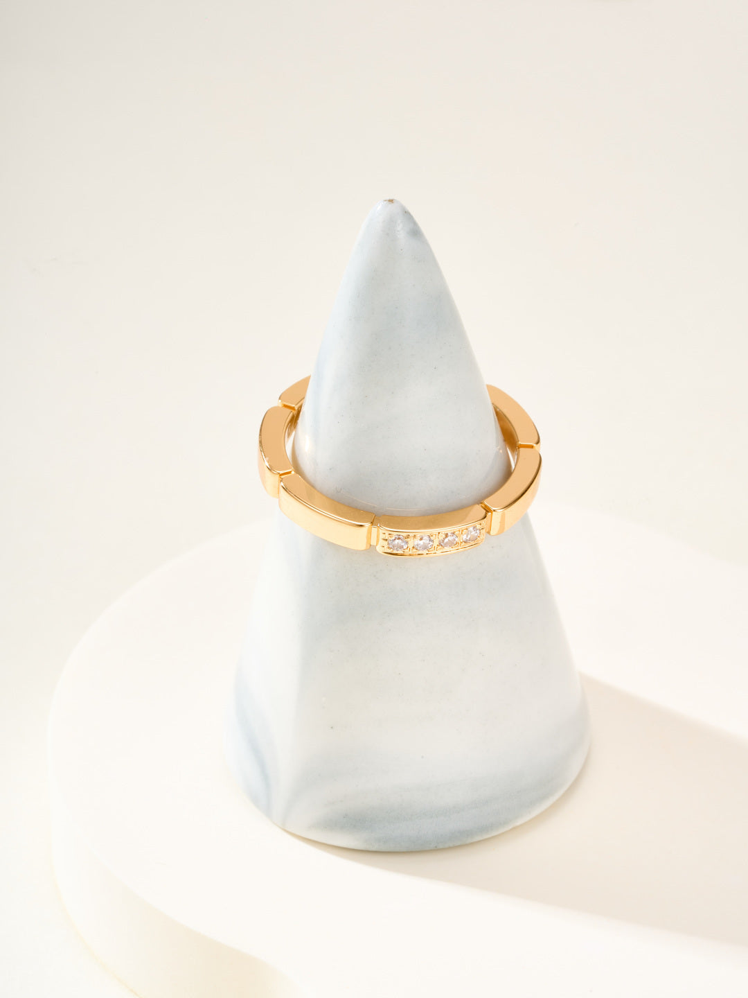minimalist Ring for unisex couple - alternate angle view 4
