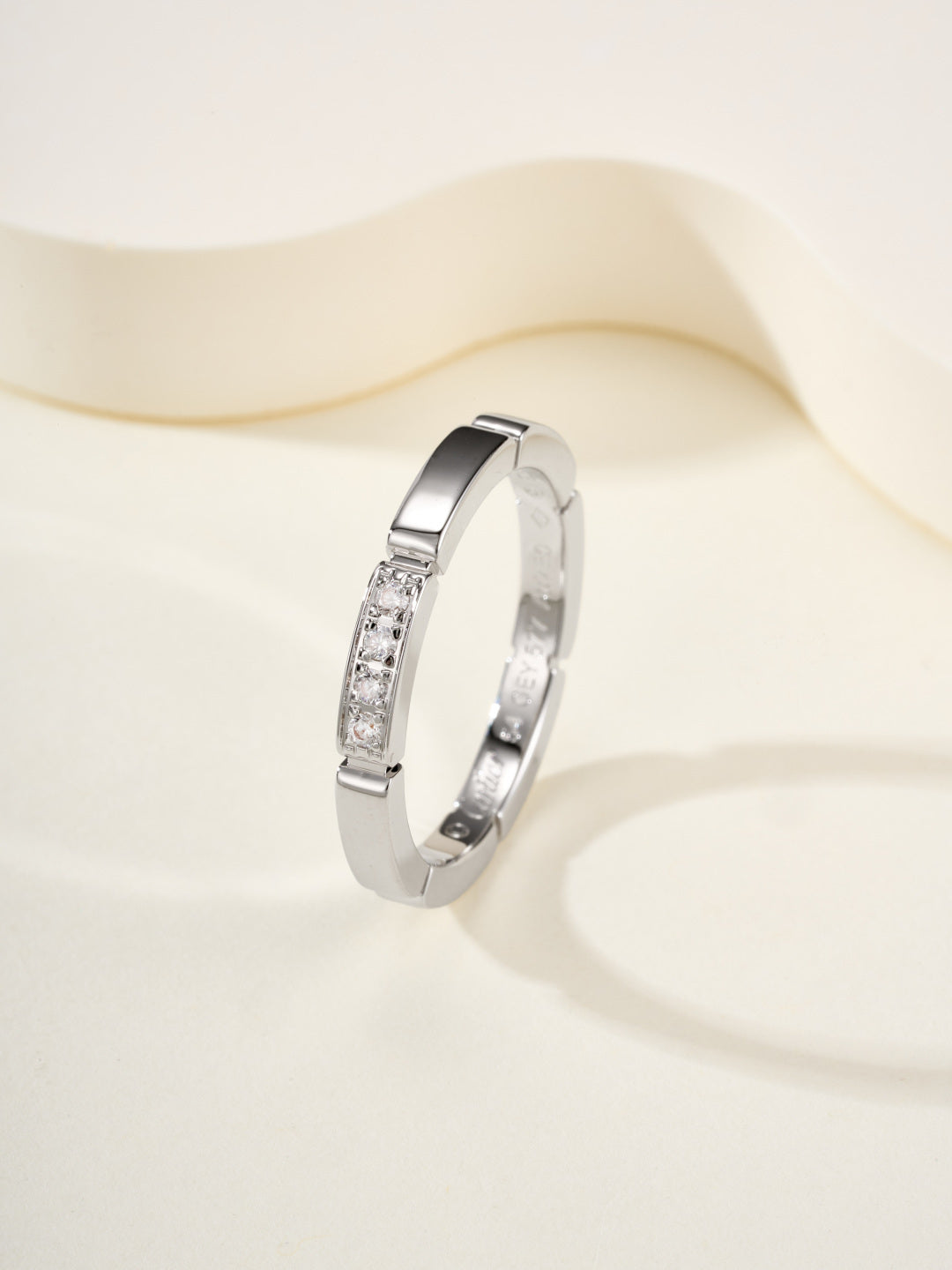 minimalist Ring for unisex couple - alternate angle view 3