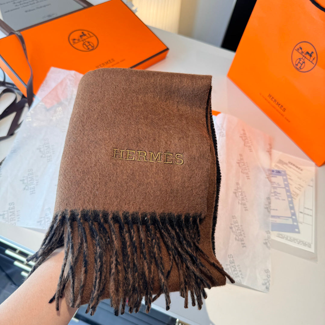 velvet delicate Scarf for women - alternate angle view 3