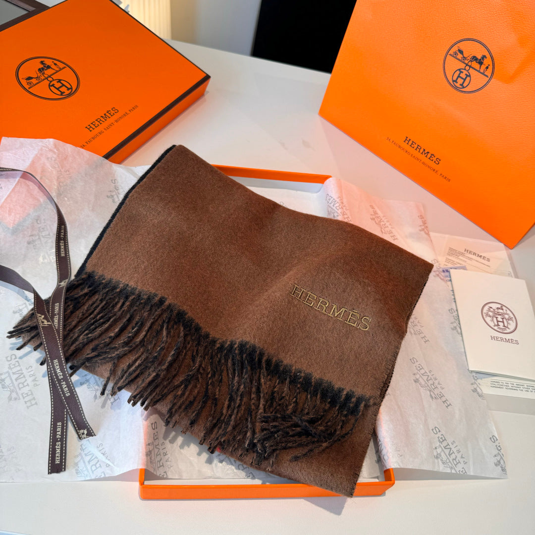 velvet delicate Scarf for women - alternate angle view 4