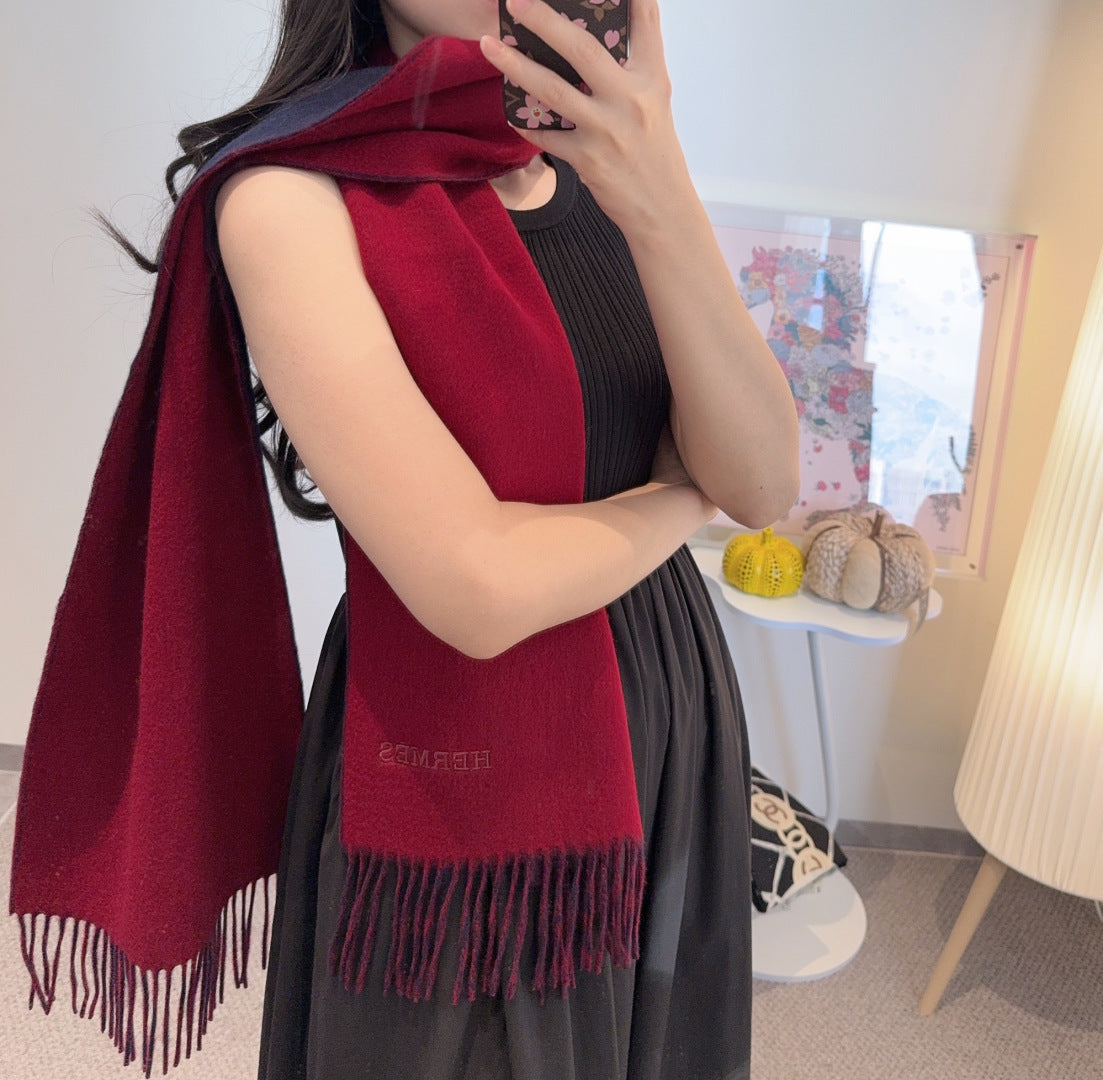 velvet delicate Scarf for women - product detail view