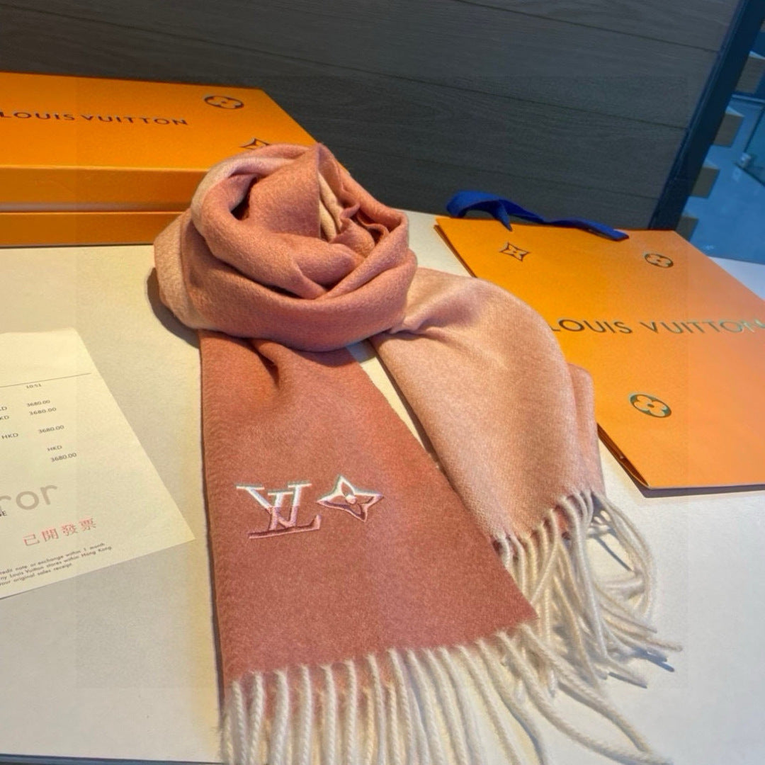 velvet minimalist Scarf for men - alternate angle view 7
