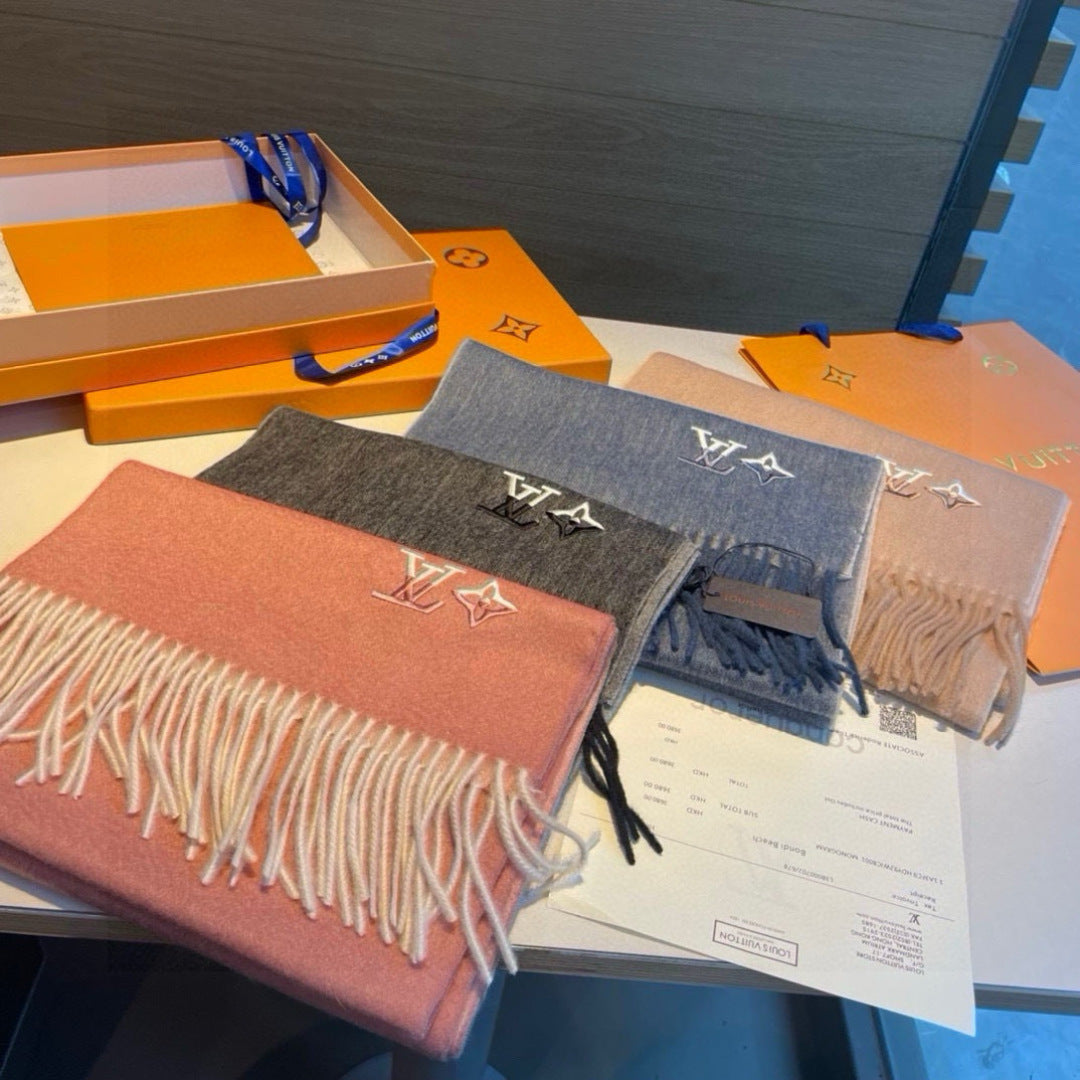 velvet minimalist Scarf for men - alternate angle view 2
