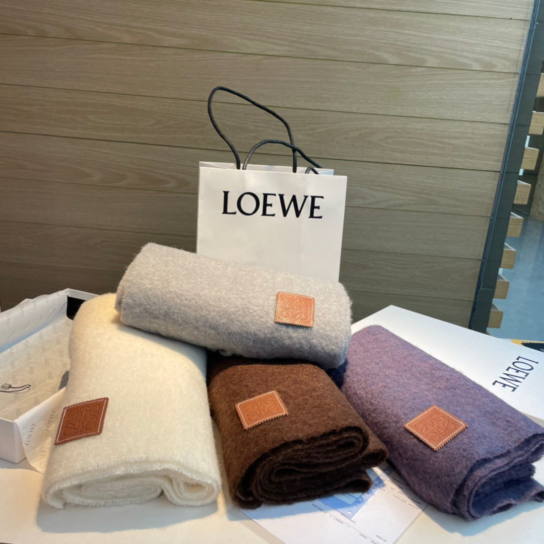wool elegant Scarf for women - product detail view