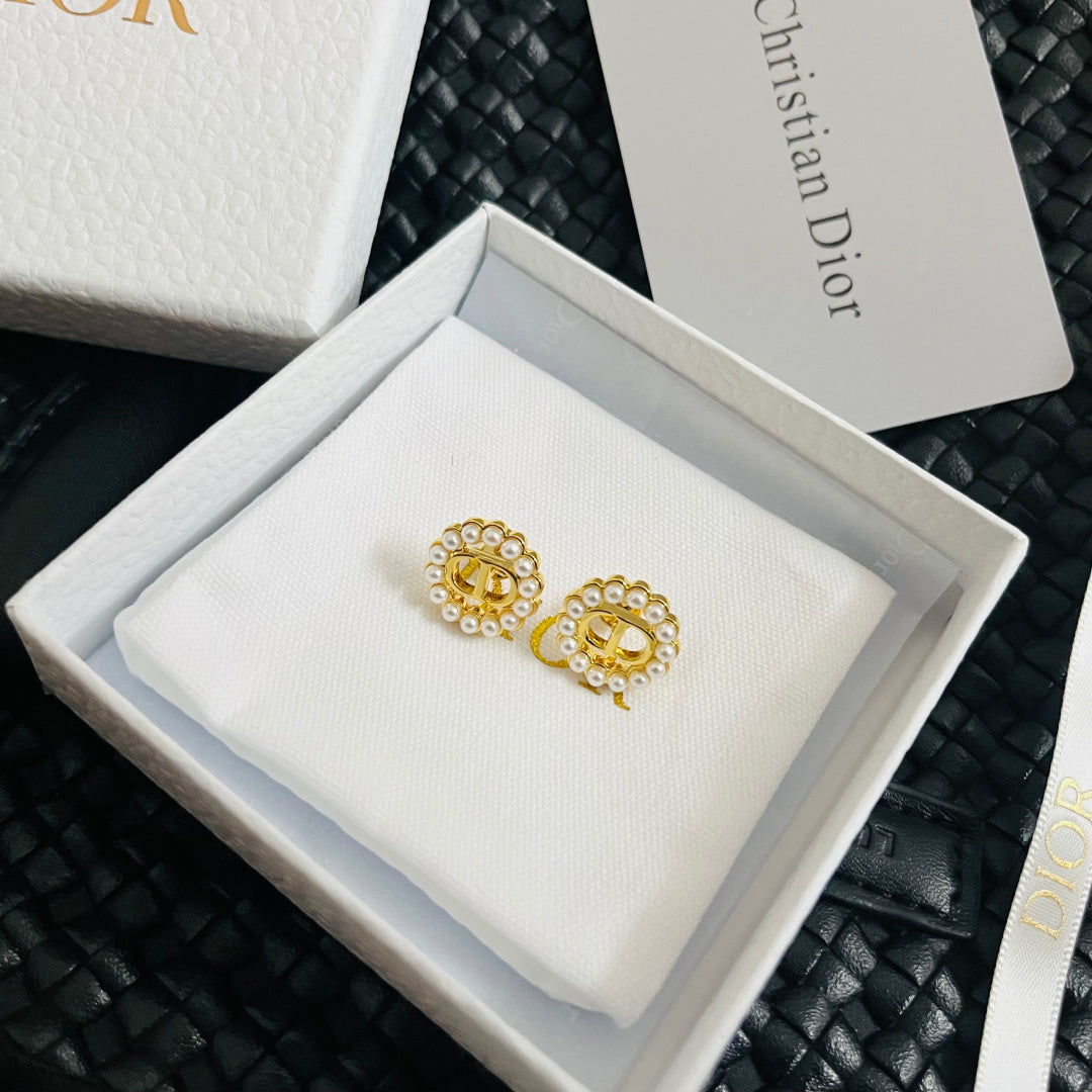 gold metal letter Drop Earrings for women - alternate angle view 7